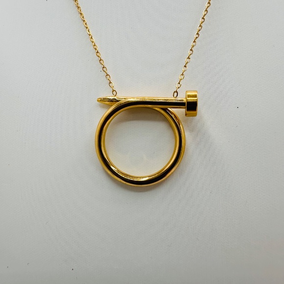 18K Gold Plated Luxury Nail Necklace - Picture 3 of 6